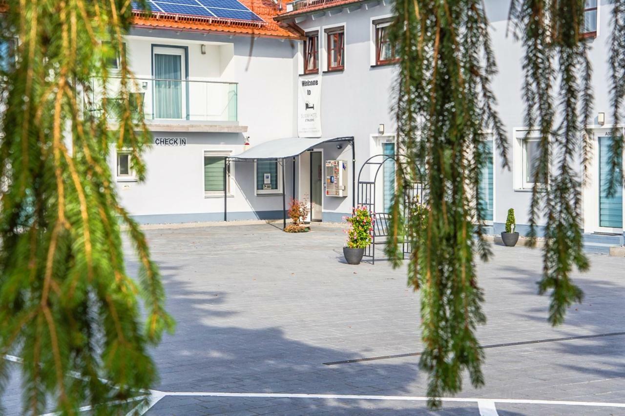 Sunny Hotel Straubing Kültér fotó